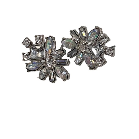 ❤️ Vintage Crystal Victorian Post Earrings - Picture 4 of 5